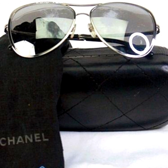 👀Chanel👀 VINTAGE ✨ "Pilot"  ✨Sliver tone "AVIATOR" Sunglasses - Picture 1 of 5